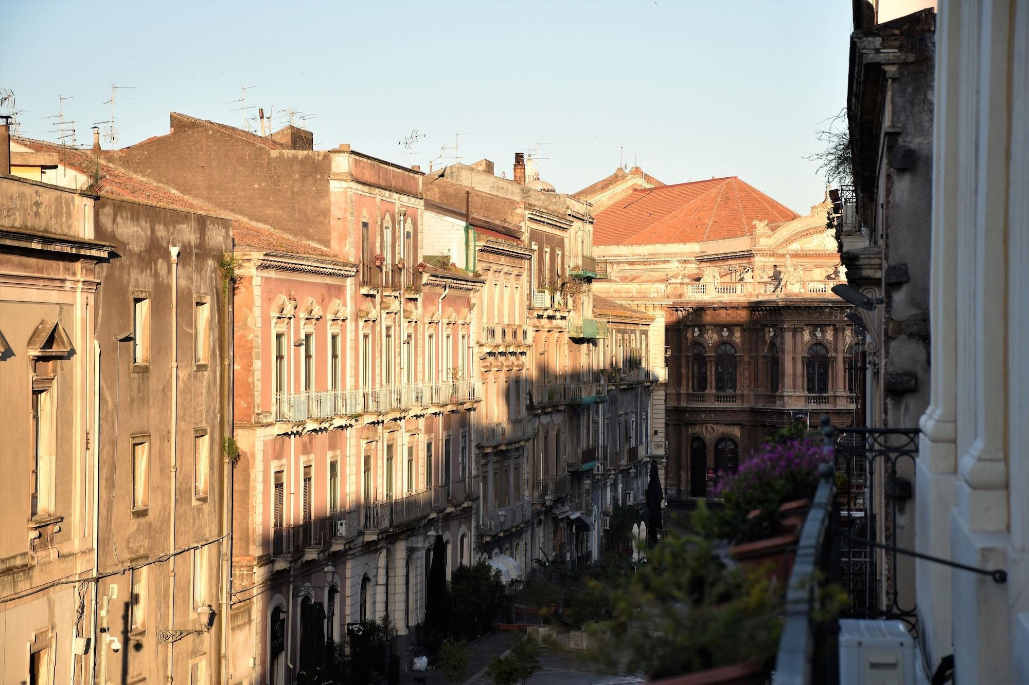 B&B al Teatro Massimo Catania Esterno foto