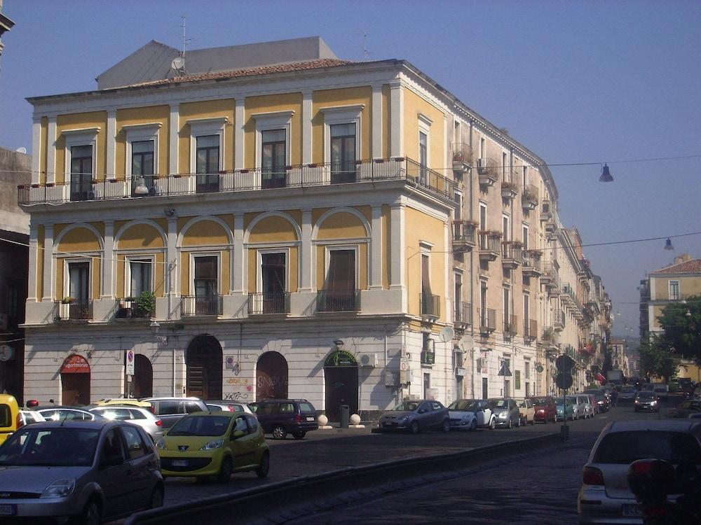 B&B al Teatro Massimo Catania Esterno foto